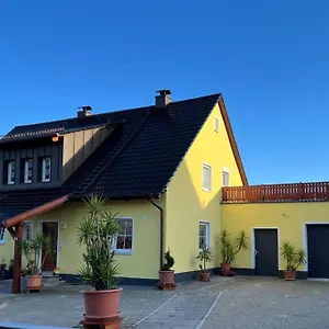  Privatunterkunft Erika
