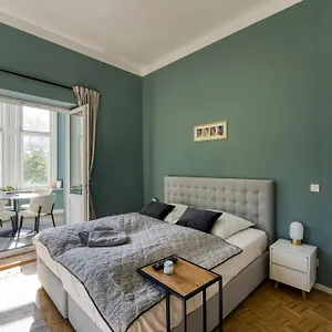 Jomi Stays, Brandenburgische Strasse 16 - Wohnen Beim Kurfuerstendamm Privatunterkunft